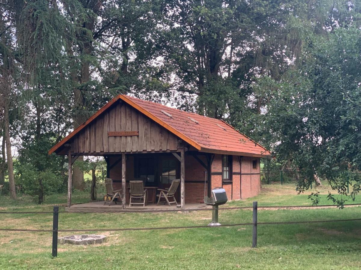 Ferienhaus Am Waldchen Villa Uelsen Екстериор снимка